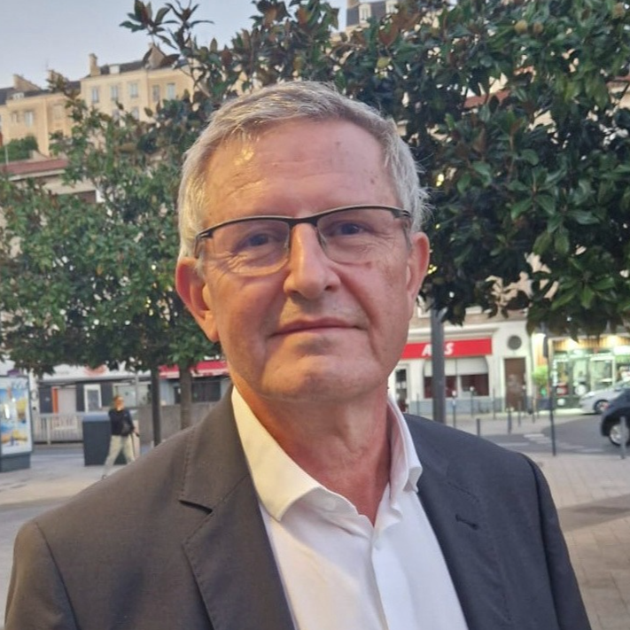Voir mes clients devenir des acteurs clés de la défense française.